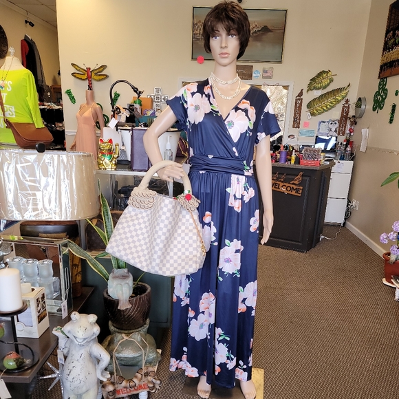 Ouges Maxi Silhouette Floral dress - Picture 2 of 5